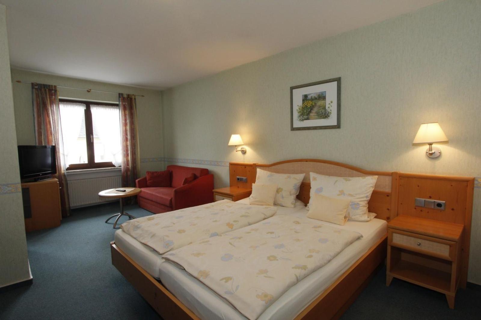 Hotel-Garni-Kachelburg Dieblich Eksteriør billede